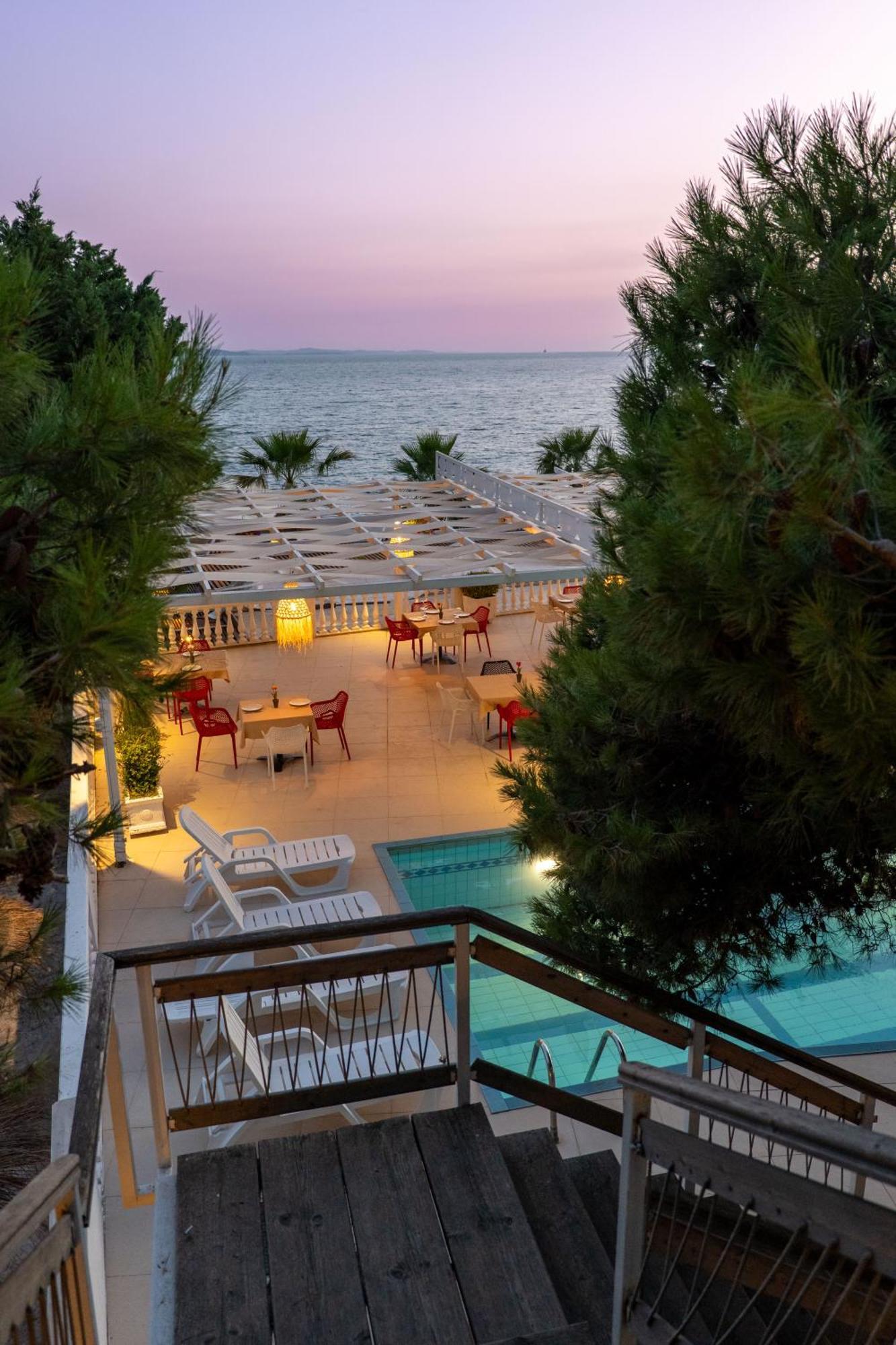Hotel Sejko Саранде Екстериор снимка