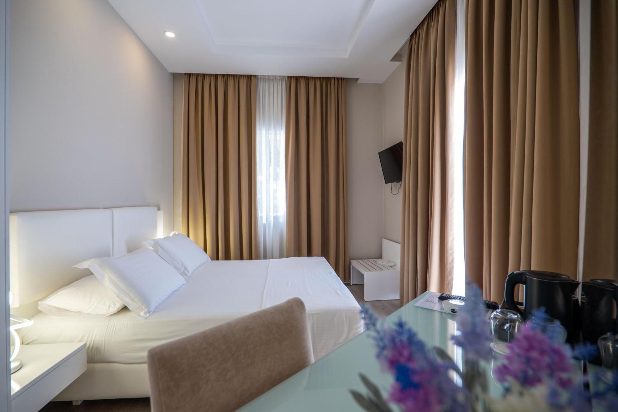 Hotel Sejko Саранде Екстериор снимка